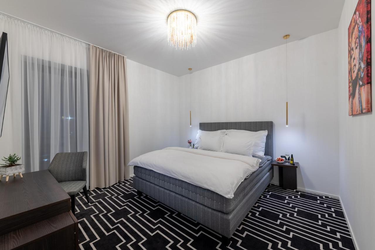 Hotel Zemplen Михаловце Екстериор снимка