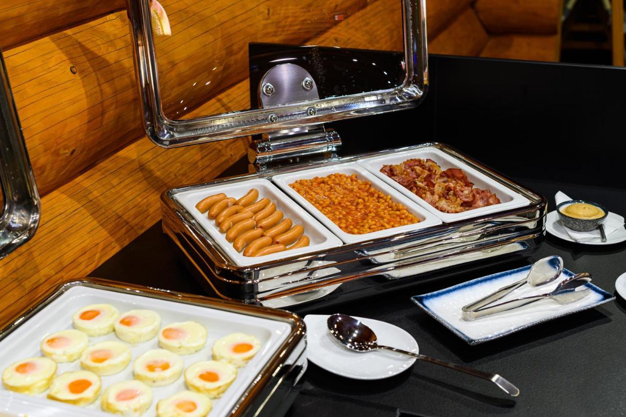 Hotel Zemplen Михаловце Екстериор снимка