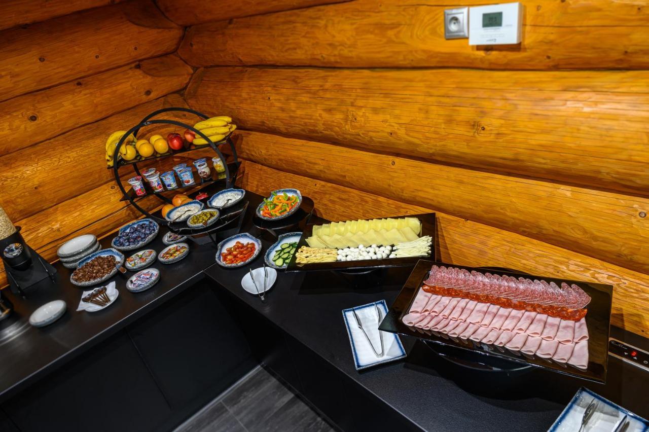 Hotel Zemplen Михаловце Екстериор снимка