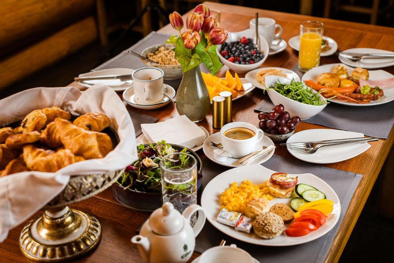 Hotel Zemplen Михаловце Екстериор снимка